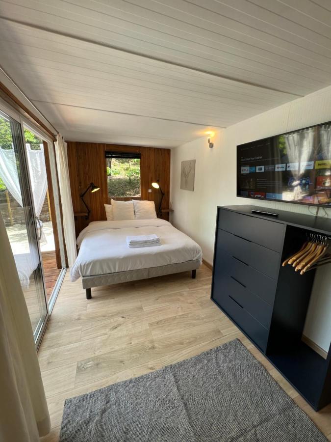 Superbe Cabane Jacuzzi Jardin Clim Wifi Parking Meyreuil Exterior photo